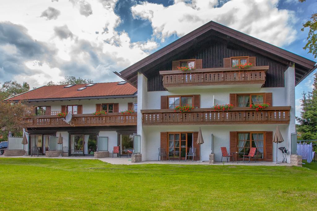 Gaestehaus Edlhuber Mittenwald Exterior photo